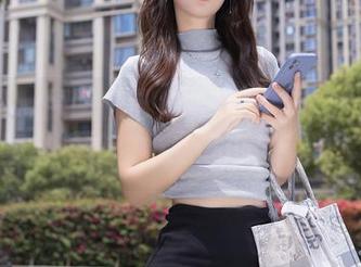 秀人网 – 原图在这！小魔女奈奈泳衣更新，原来清凉和魅惑都可以这样演绎