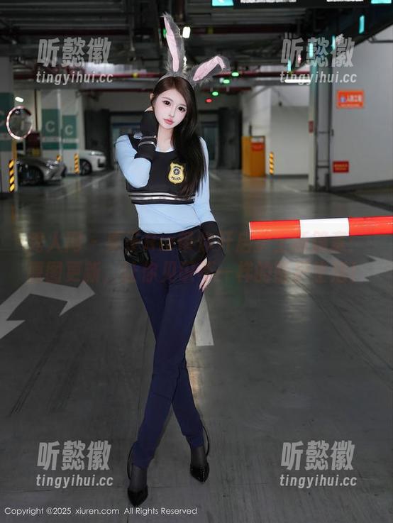 秀人网 - 栗子Riz带你开启护士新篇章：原图更新，让你见识不一样的医护生活！