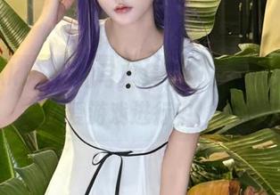 秋山AkI：你的写真集更新了，秋天的恋爱游戏进行中！