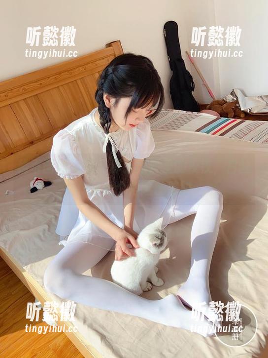 稚乖画册 - 看，那张照片里的夜夜，白丝女仆就是个危险的陷阱。