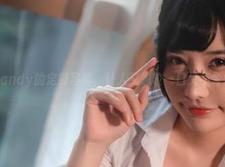 糖果果Candy的定制写真，让人又想咬一口又不舍得放弃～
