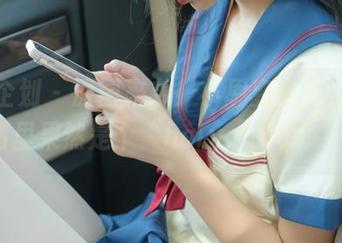 紧急企划 – 原图来袭！小恩变身修女，高清里果然是个“holychaos”！