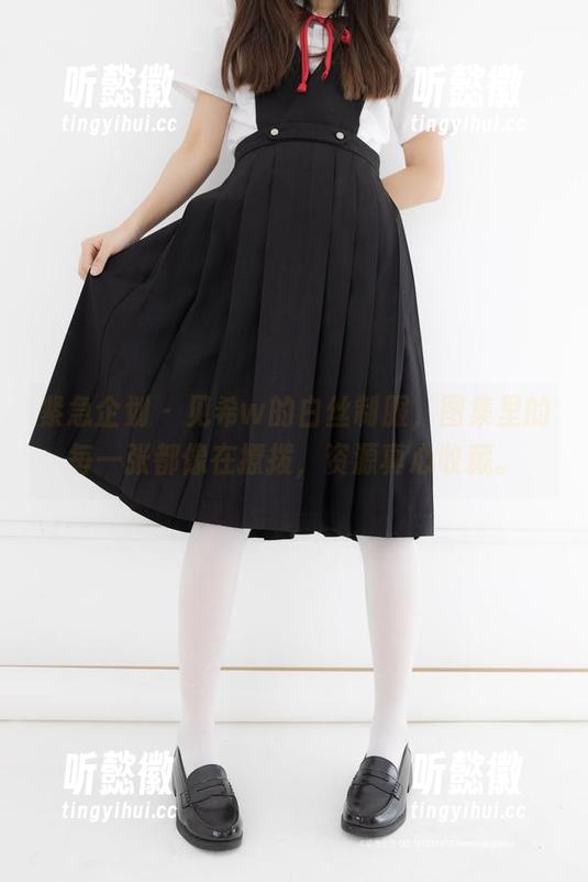 紧急企划 - 见希w的白丝制服，图集里的每一张都像在撩拨，资源真心收藏。
