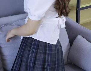 绮梦摄影 – 幼幼的体操服：在线等，谁来打分？
