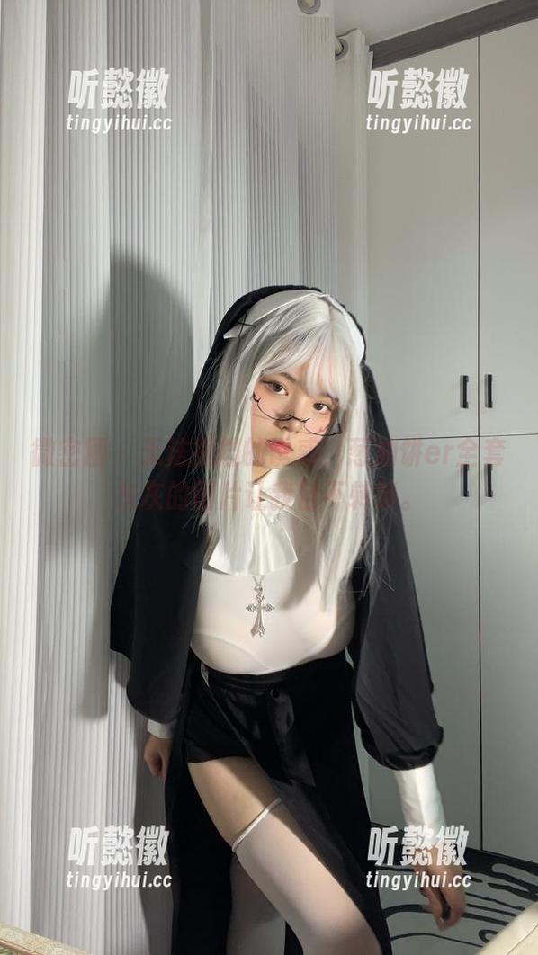 葱油饼er 微密圈 - 无法抵挡的诱惑,葱油饼er全套灰灰的图片让我目不转睛。