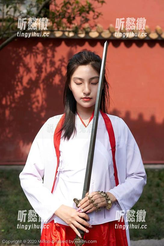蜜桃社 - Rola说：万圣节的高清写真，谁说不可以鬼混一下？