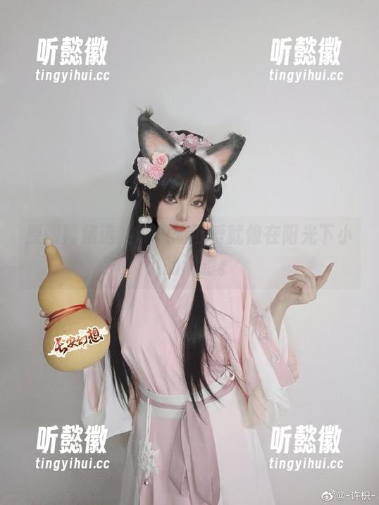 原图再精选，许枳的可爱就像在阳光下小小的闪耀。