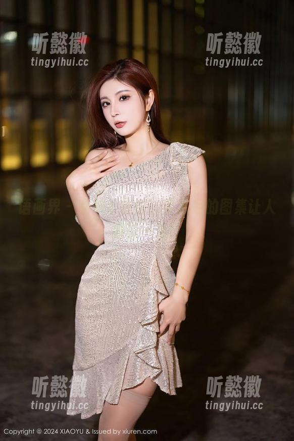 语画界-梦心月 语画界 - 私拍小宇宙,梦心月的图集让人眼前一亮!
