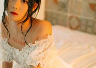 轰趴猫 – 苏小暖浴室的清新套图，灯光打得刚刚好，更新后我在想的是……