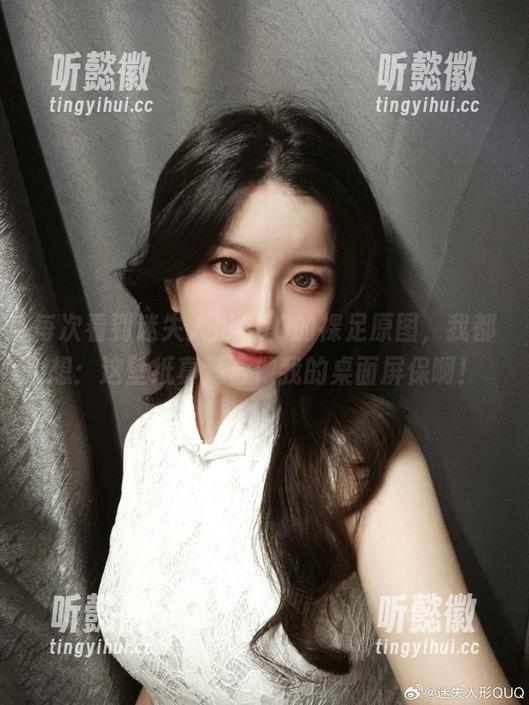 每次看到迷失人形QUQ的裸足原图，我都想：这壁纸真适合做我的桌面屏保啊！