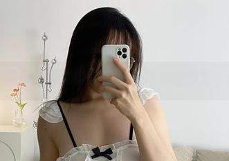 微密圈 – 看！铁锤姐姐领衔的清纯全套图集，魔性四溢