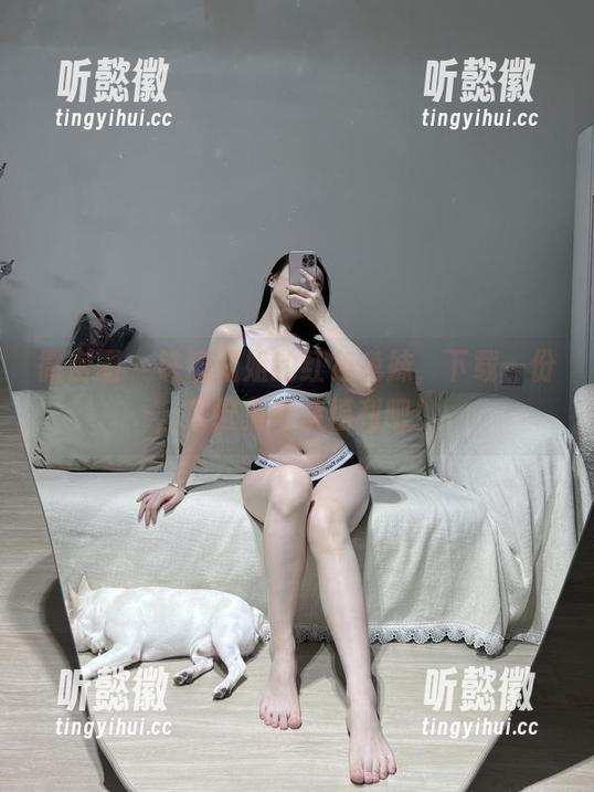 微密圈 - 铁锤姐姐的红色兔妹，下载一份，来份兔耳朵福利吧！