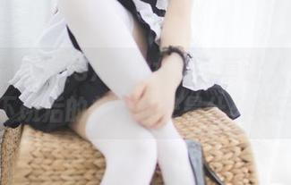 这组私拍雪琪SAMA女警，真让人想象她下班后的放松时光是什么样子