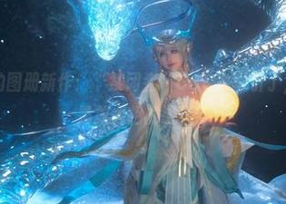 露儿大魔王的图册新作：“禁闭者”COS太吸引了，橡木匣难道是放大招的工具？