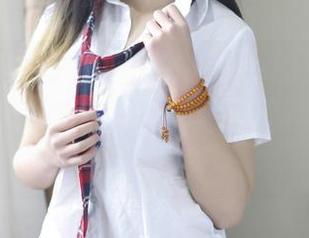 青豆客 – 看了歆小兔chobits的套图，突然有点想变得淑女……唔，计画也太不现实了吧？