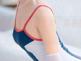 面饼仙儿的透明定制写真，真有些不同寻常