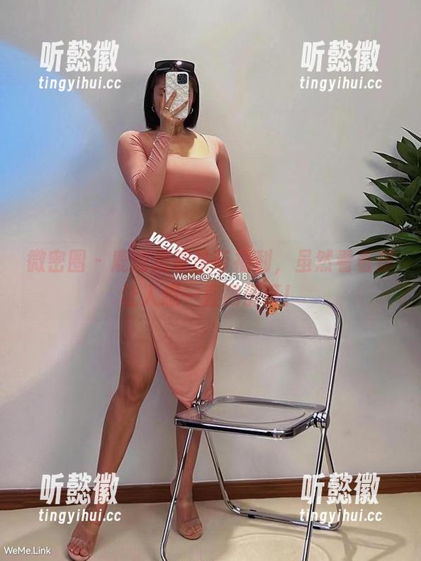 微密圈 - 鹿瑶透明吊带福利，虽然看着却让人想一直戳屏幕！